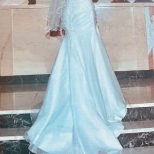 Size 0 Strapless Wedding Dress